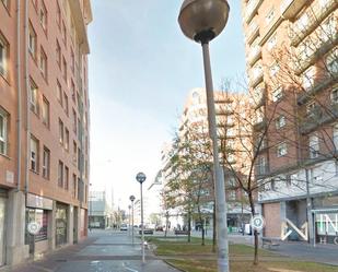 Vista exterior de Pis en venda en Bilbao  amb Terrassa i Balcó