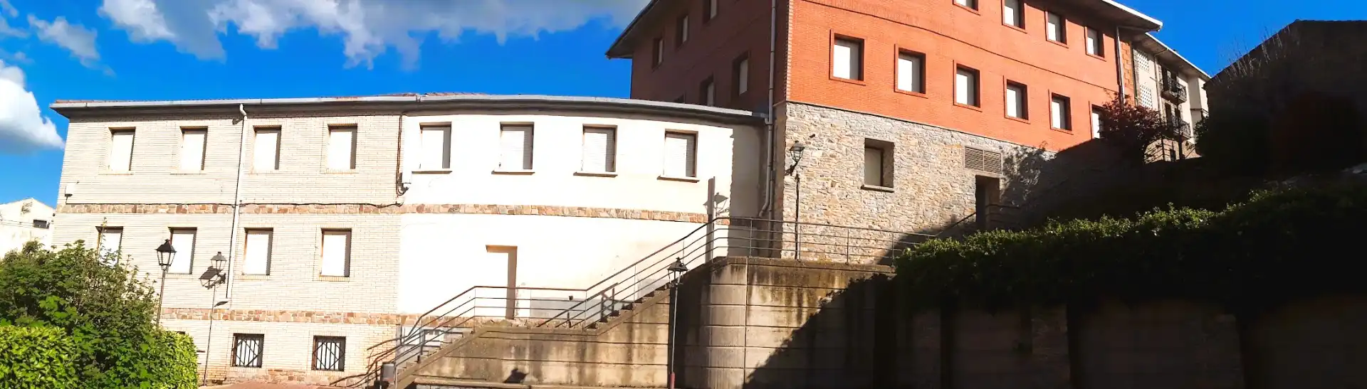 Vista exterior de Nave industrial en venta en San Pedro Manrique con Calefacción