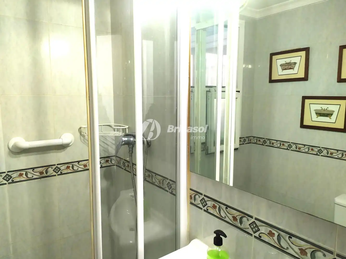 Baño de Piso en venta en Tarragona con Calefacción, Trastero y Amueblado