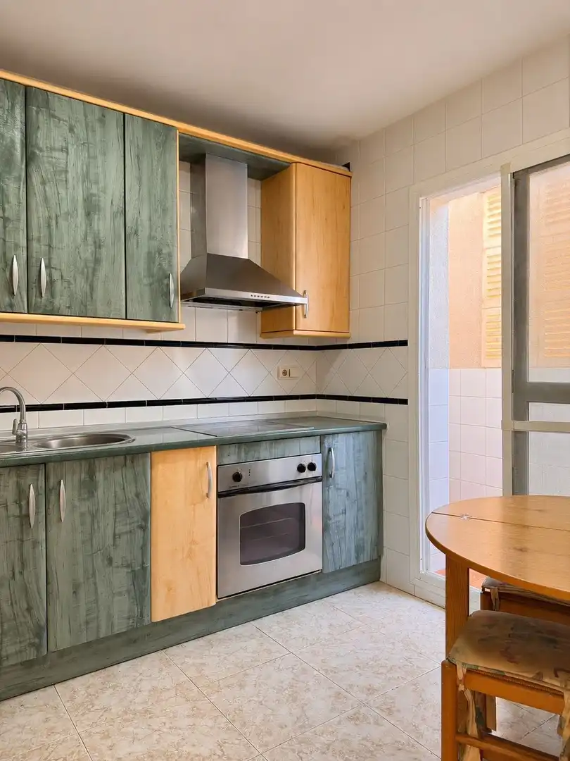 Cocina de Casa o chalet en venta en Roquetas de Mar con Aire acondicionado, Terraza y Trastero