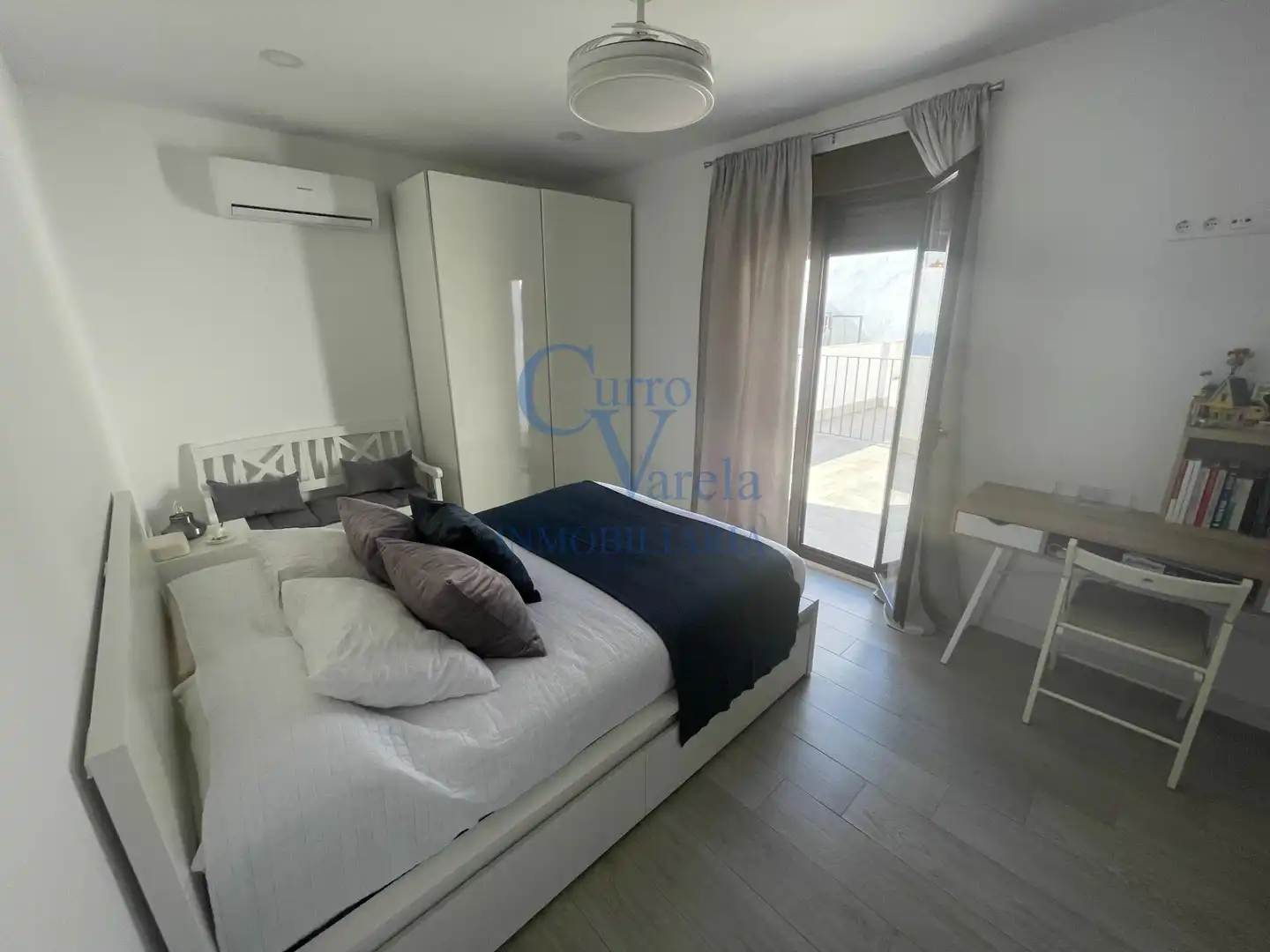Habitación de Casa adosada en venta en Dos Hermanas