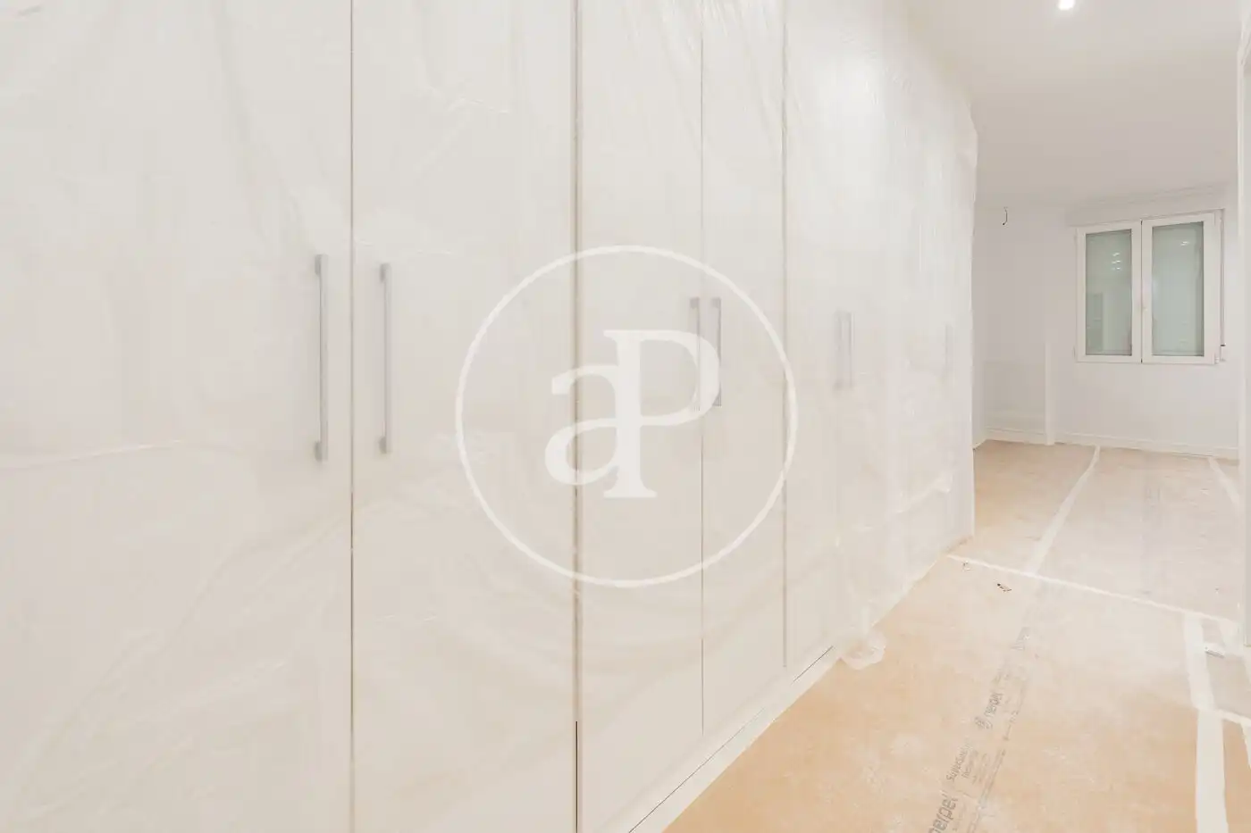 Habitación de Piso en venta en Madrid con Calefacción y Amueblado