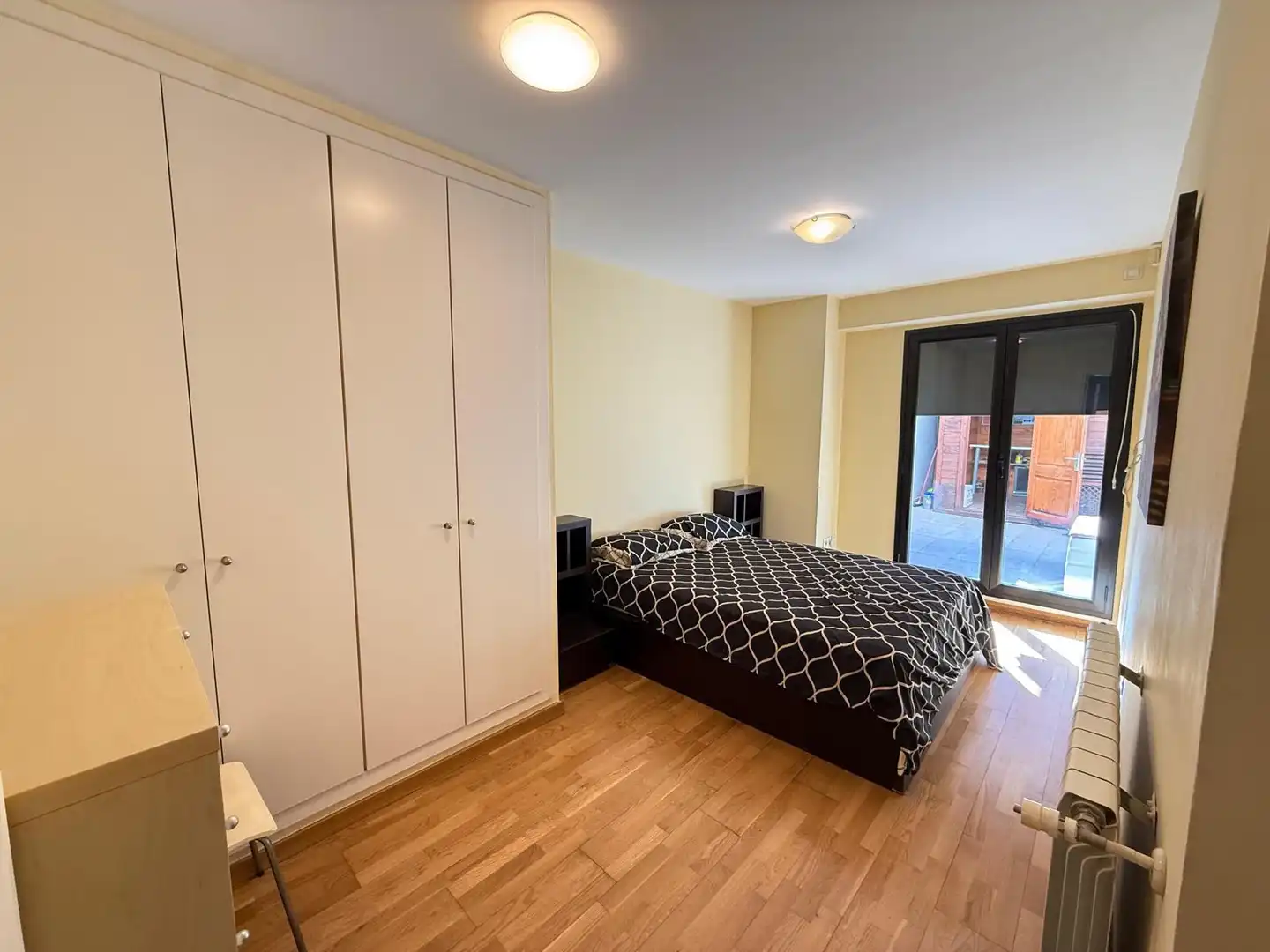 Bedroom of Flat for rent in Barcelona  with Air Conditioner, Heating and Parquet flooring