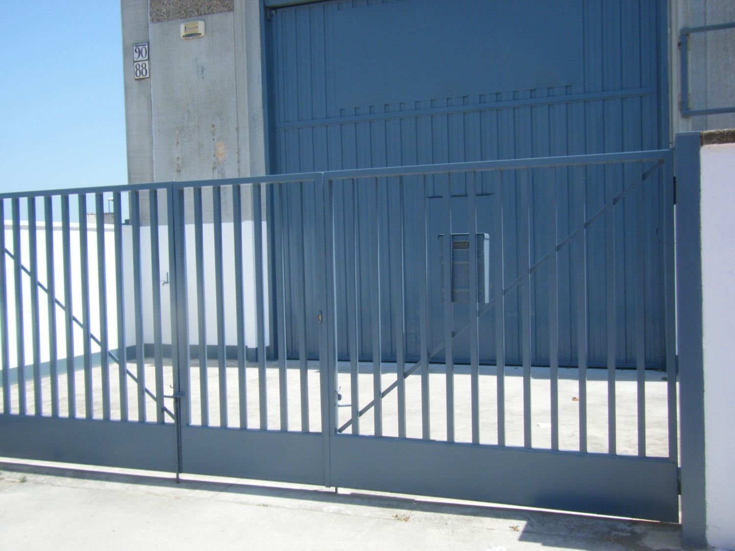 Vista exterior de Nau industrial de lloguer en Esparreguera