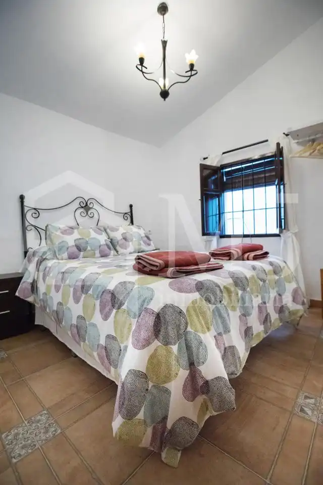Bedroom of Country homes for sale in Periana, Málaga