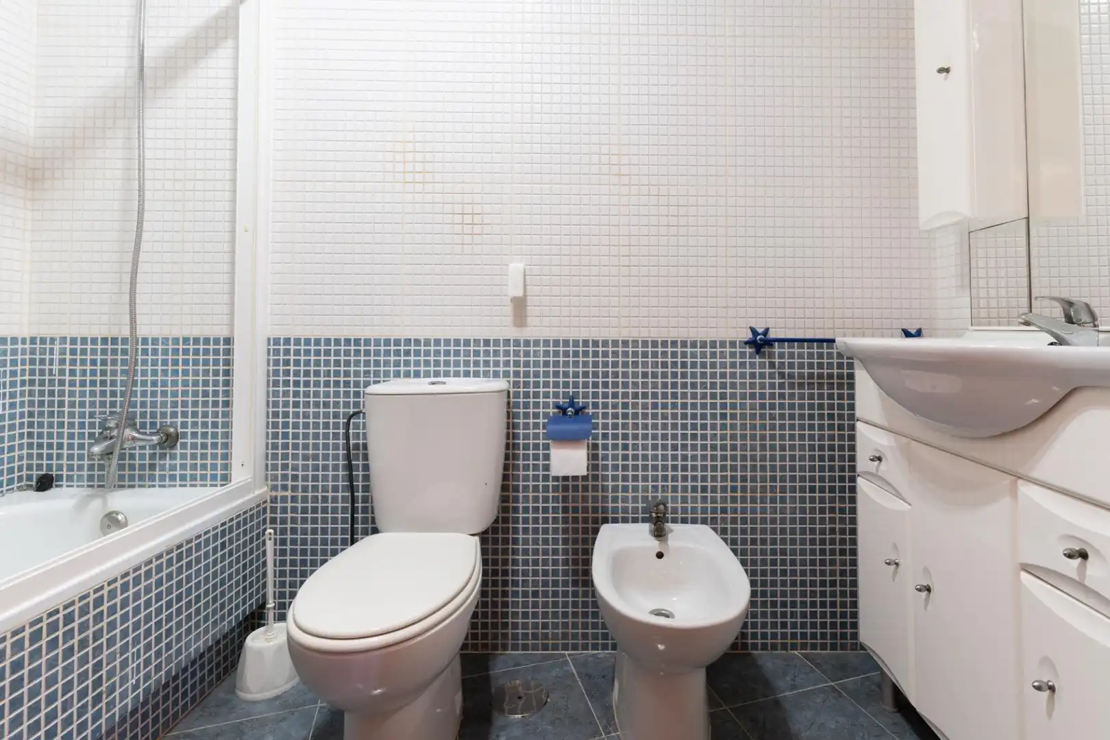 Baño de Ático en venta en Roquetas de Mar con Aire acondicionado, Terraza y Trastero