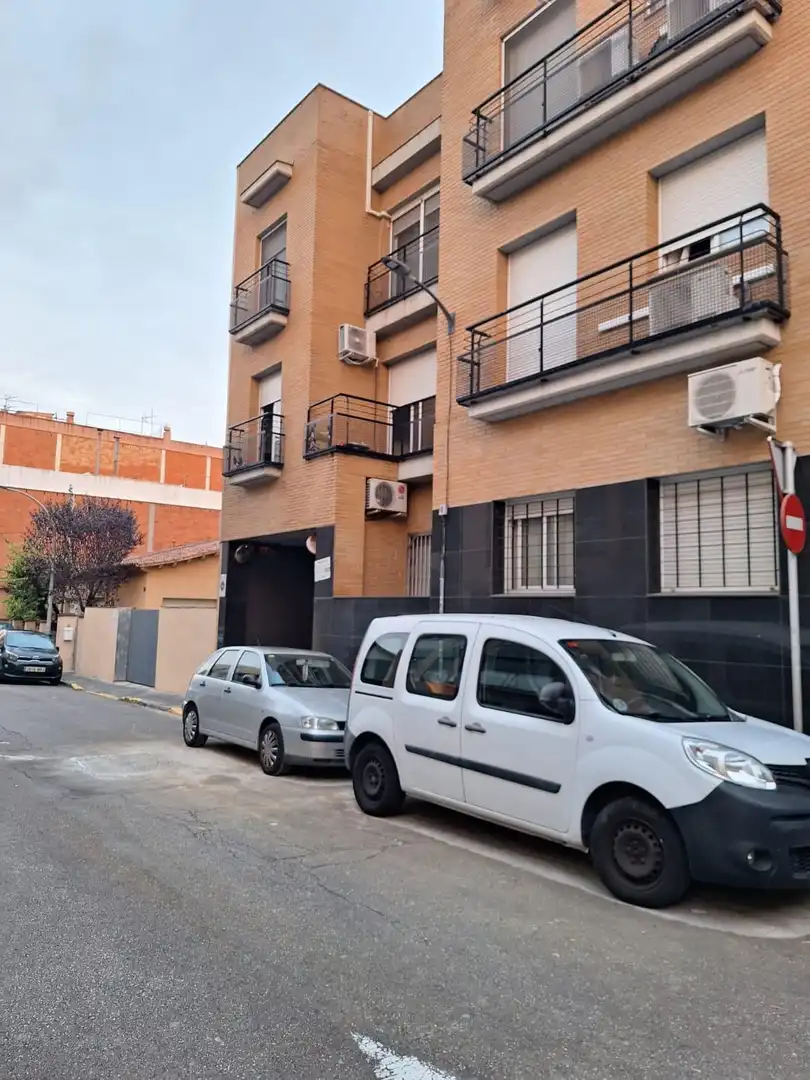 Motorradstellplatz zum Verkauf in Santa Perpètua de Mogoda, imagen 2