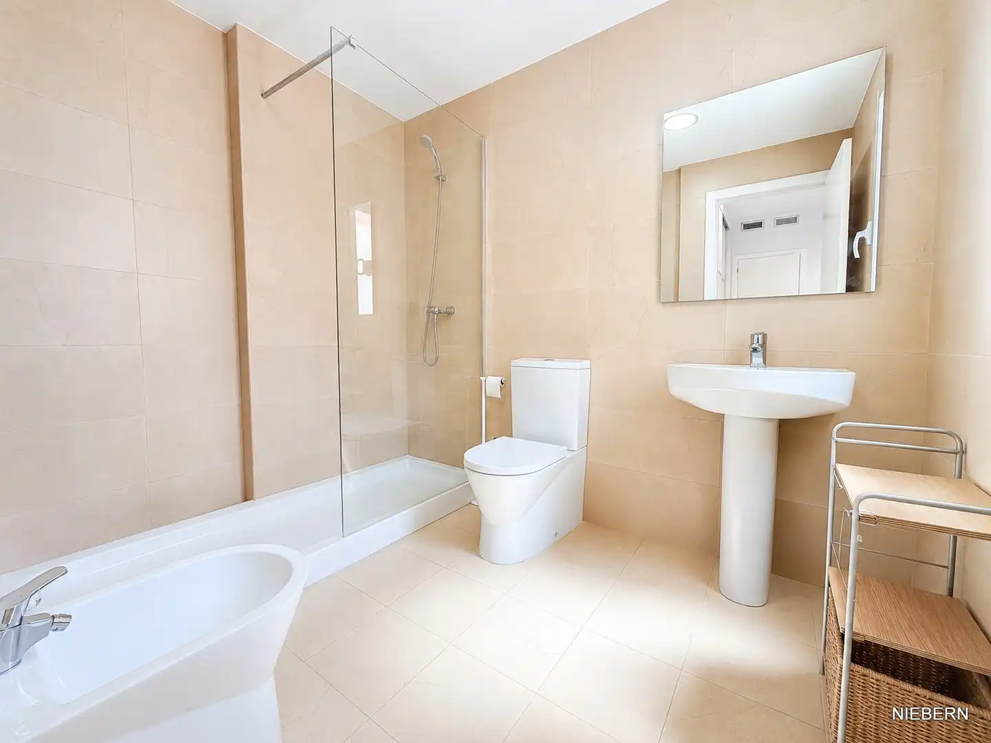 Bathroom of Detached homes for sale in Cartagena  with Air Conditioner, Oven and Balcony