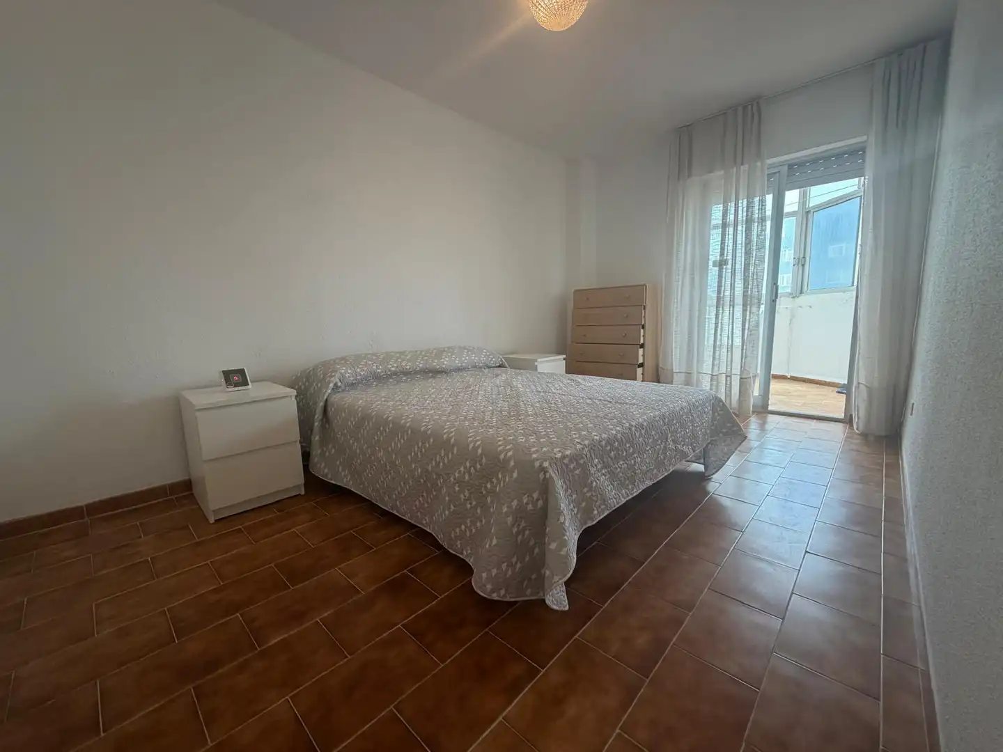 Dormitori de Apartament de lloguer en La Manga del Mar Menor amb Terrassa, Moblat i Balcó