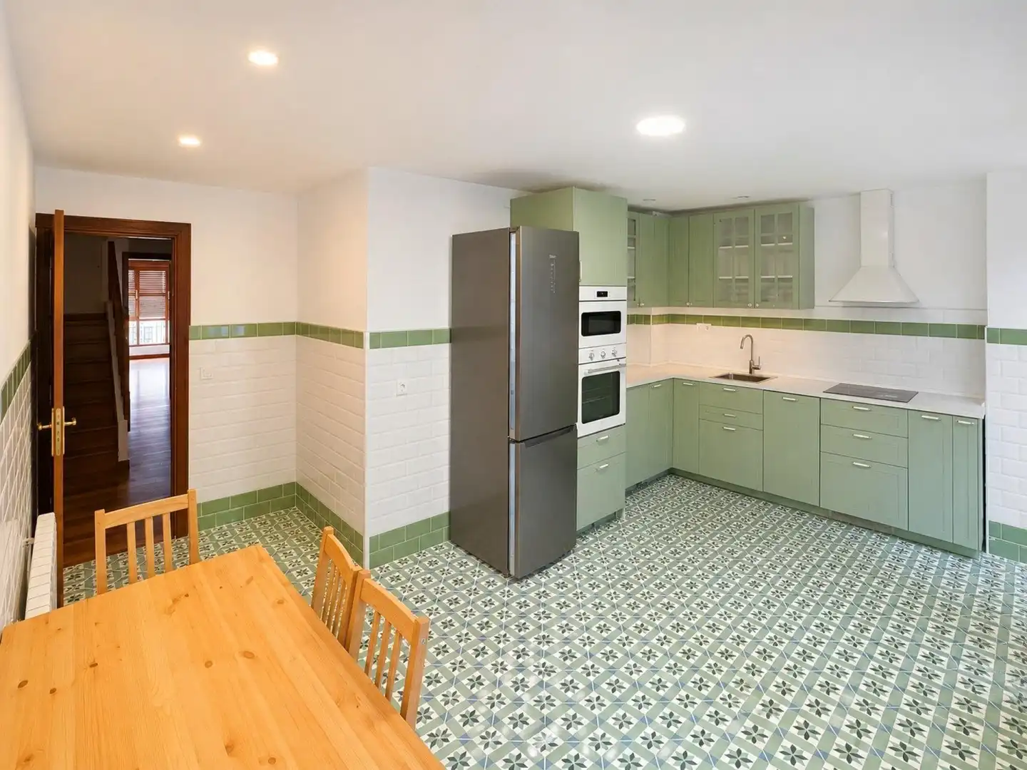 Küche von Maisonette zum Verkauf in Santander mit Heizung, Terrasse und Balkon