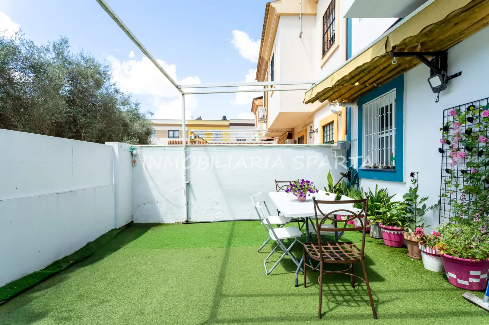 Terrace of Detached homes for sale in Espartinas  with Air Conditioner and Heating