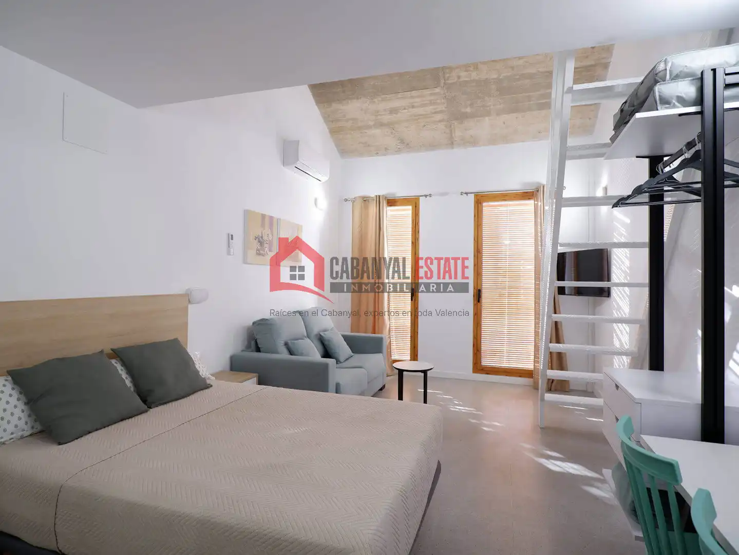 Attic for rent in El Cabanyal - El Canyamelar