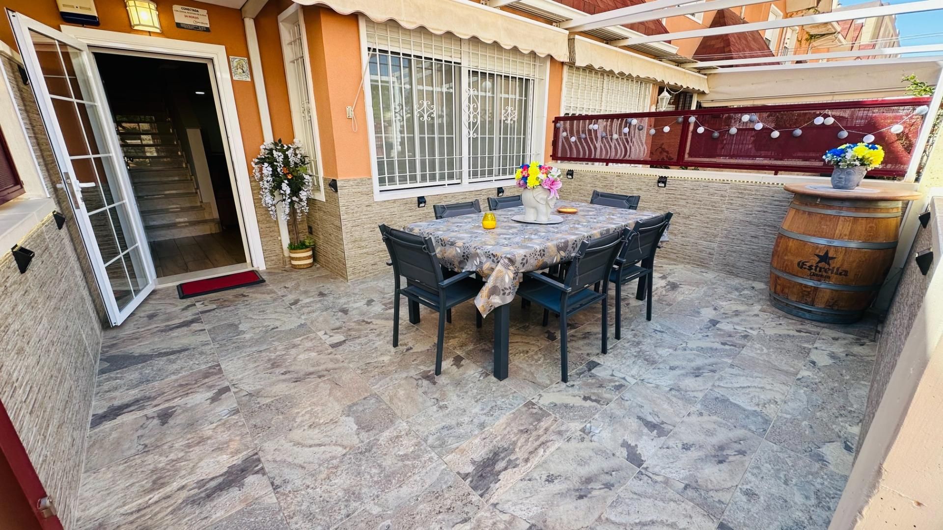 Terrace of House or chalet for sale in Elche / Elx  with Air Conditioner, Heating and Private garden
