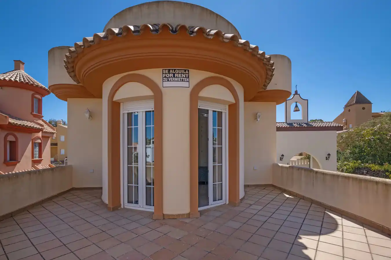 Vista exterior de Casa o chalet de alquiler en Islantilla con Aire acondicionado, Calefacción y Jardín privado