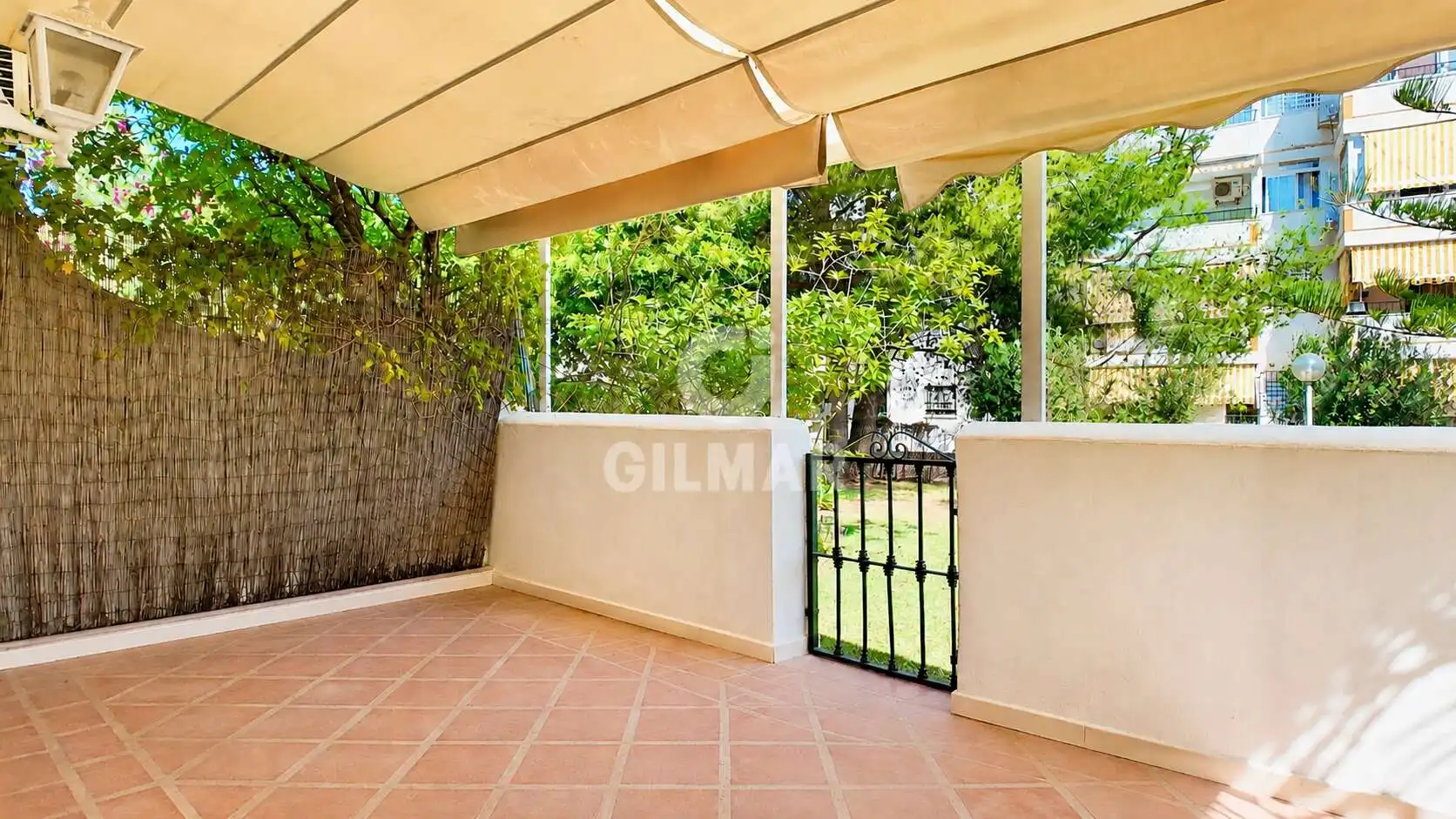 Jardín de Casa adosada en venta en Fuengirola con Calefacción, Jardín privado y Piscina