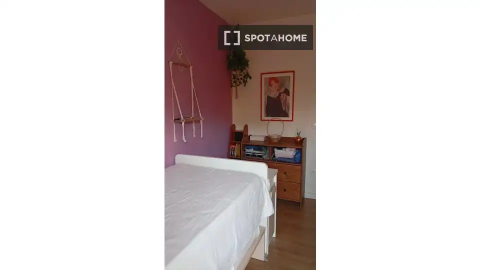 Schlafzimmer von Wohnung zur untervermieten in Sevilla mit Klimaanlage, Terrasse und Möbliert