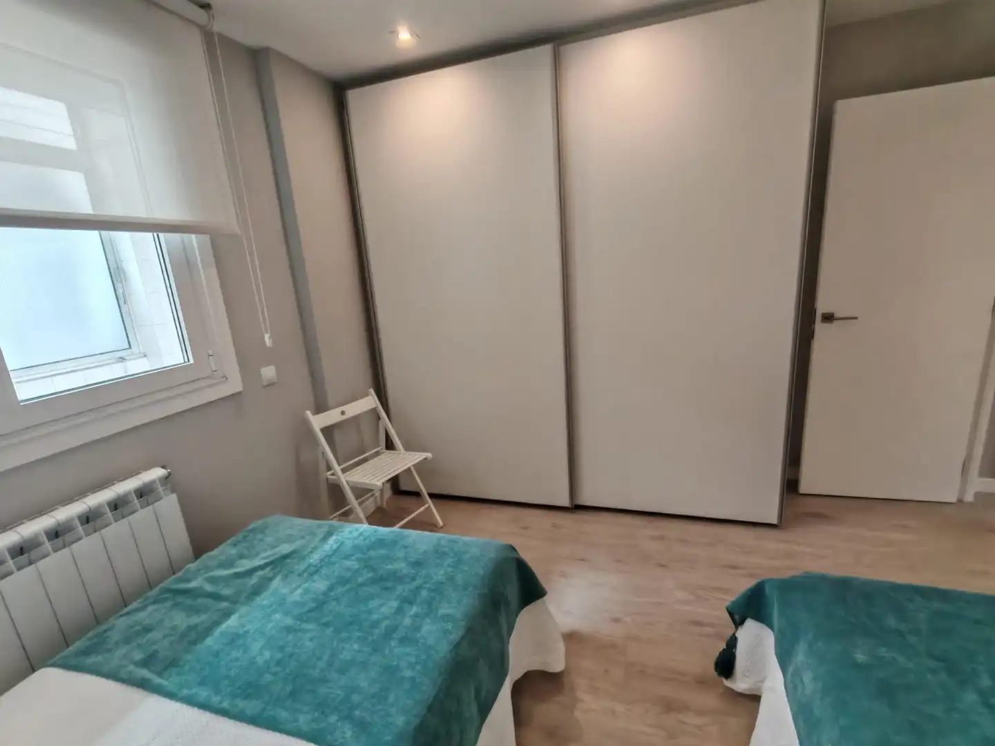 Bedroom of Flat for rent in Vigo   with Heating, Terrace and Storage room