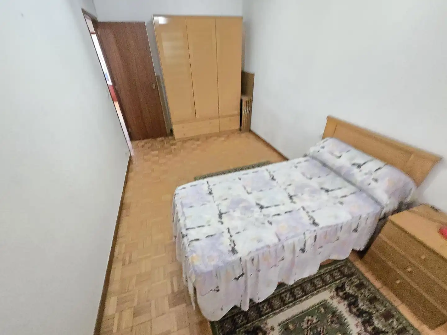Bedroom of Flat for rent in Vigo   with Parquet flooring, Furnished and Balcony