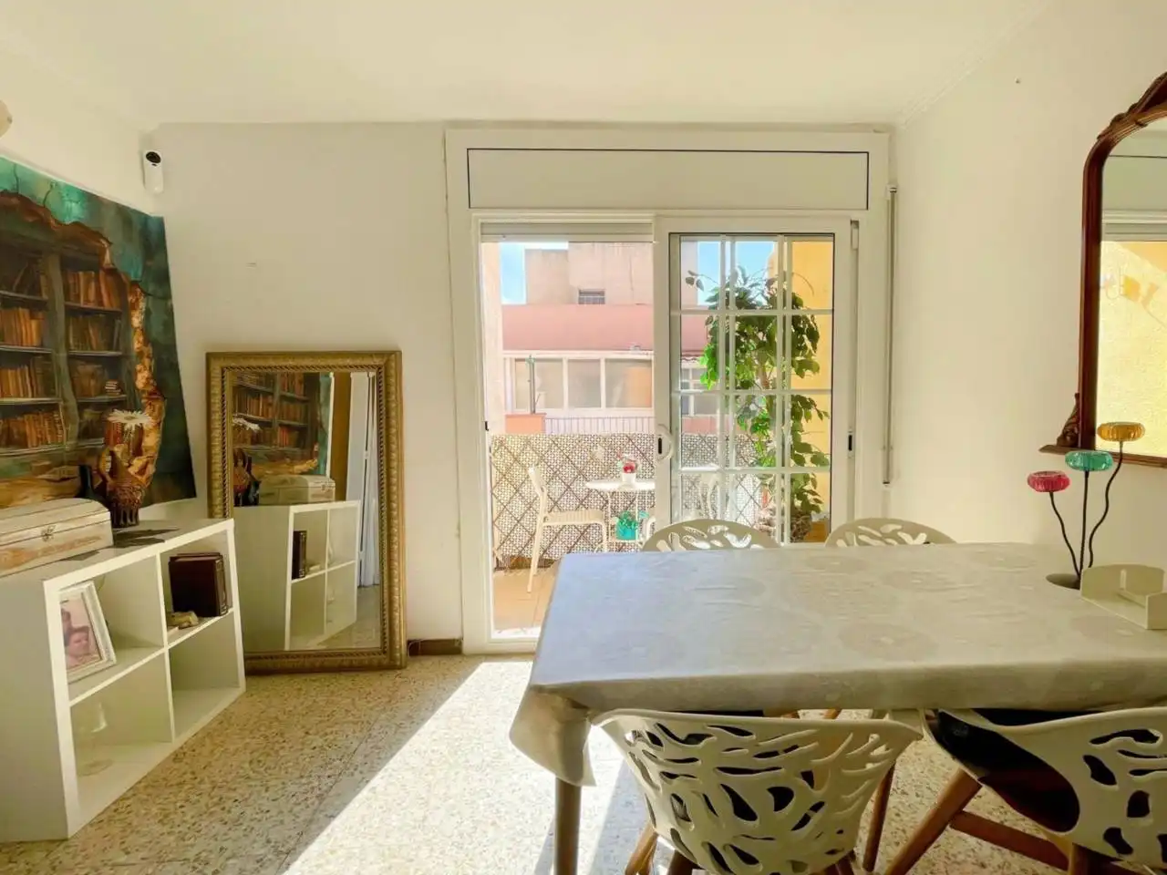 Comedor de Piso en venta en Cerdanyola del Vallès con Balcón