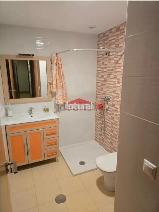 Baño de Piso en venta en Albacete con Calefacción, Trastero y Amueblado