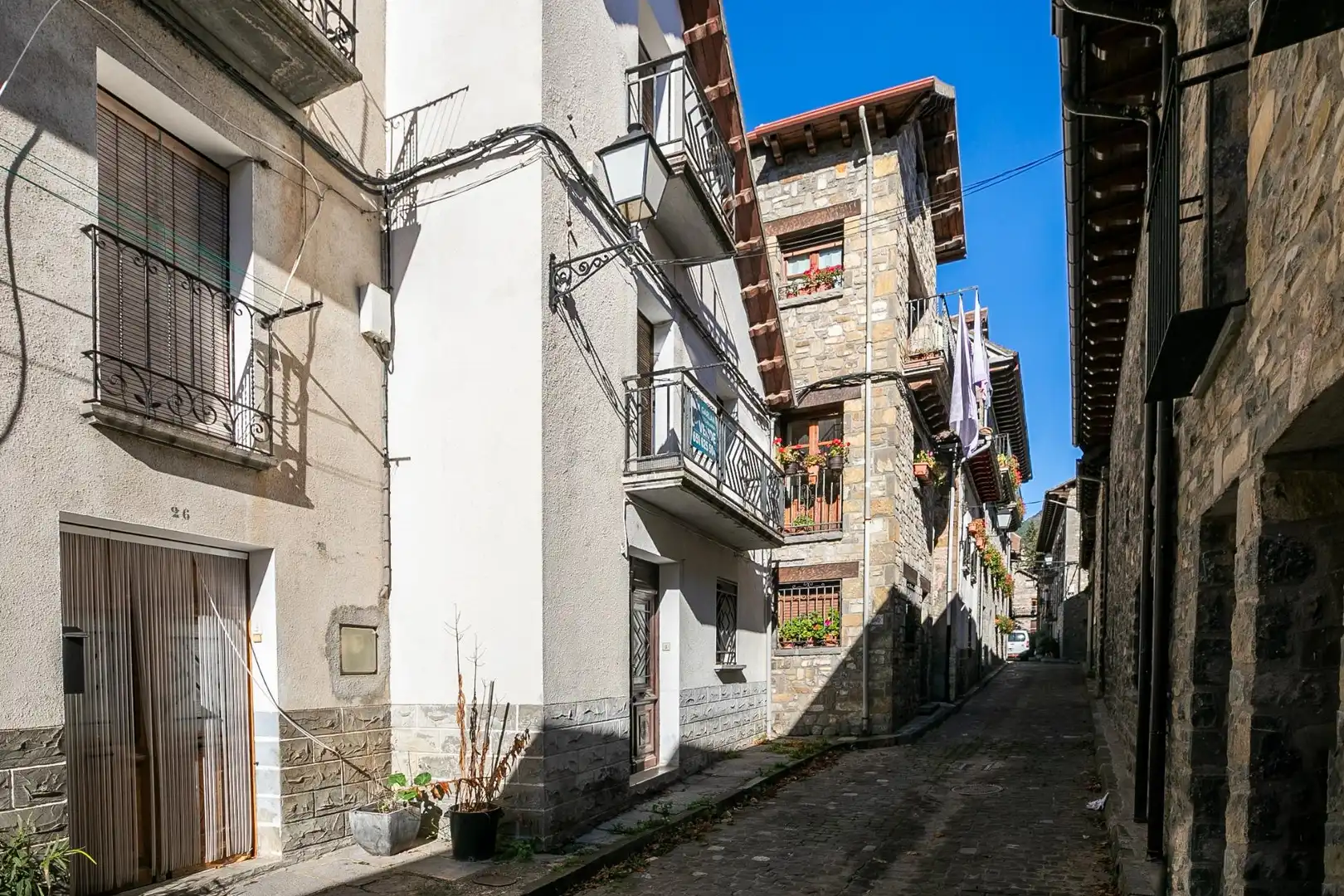 Vista exterior de Casa o chalet en venta en Valle de Hecho con Balcón