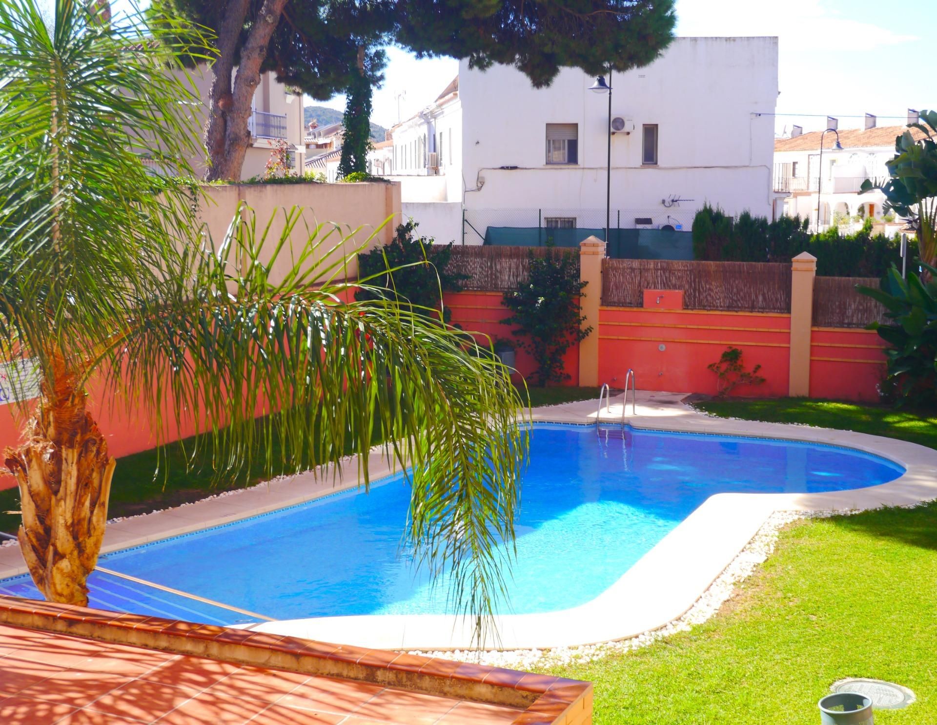 Swimming pool of Apartment for sale in Fuengirola  with Air Conditioner, Heating and Private garden