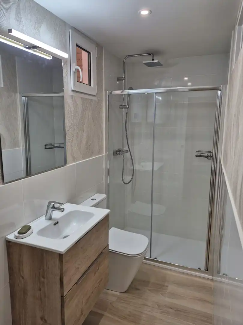 Badezimmer von Wohnungen zur Miete in Villanueva de la Cañada mit Heizung und Parkett