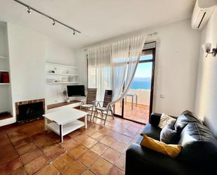 Wohnzimmer von Einfamilien-Reihenhaus miete in Altea mit Klimaanlage, Terrasse und Balkon