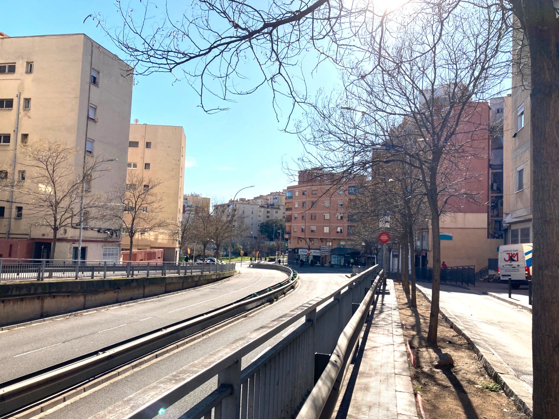 Exterior view of Flat for sale in L'Hospitalet de Llobregat  with Air Conditioner and Heating
