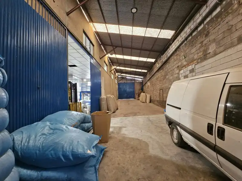 Nave industrial en venta en Navas del Sepillar