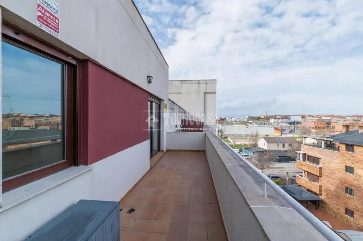 Terrasse von Wohnung zum Verkauf in Arroyomolinos (Madrid) mit Klimaanlage, Heizung und Parkett
