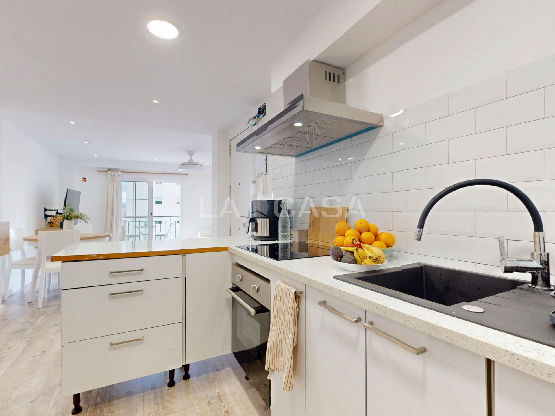 Kitchen of Flat for sale in Manises  with Air Conditioner and Balcony