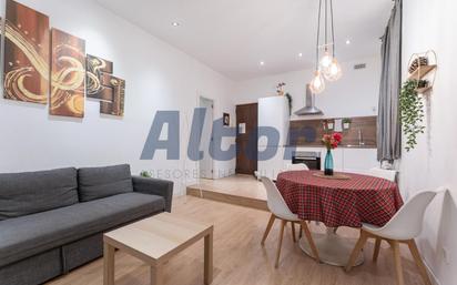 Living room of Flat for sale in  Madrid Capital  with Heating