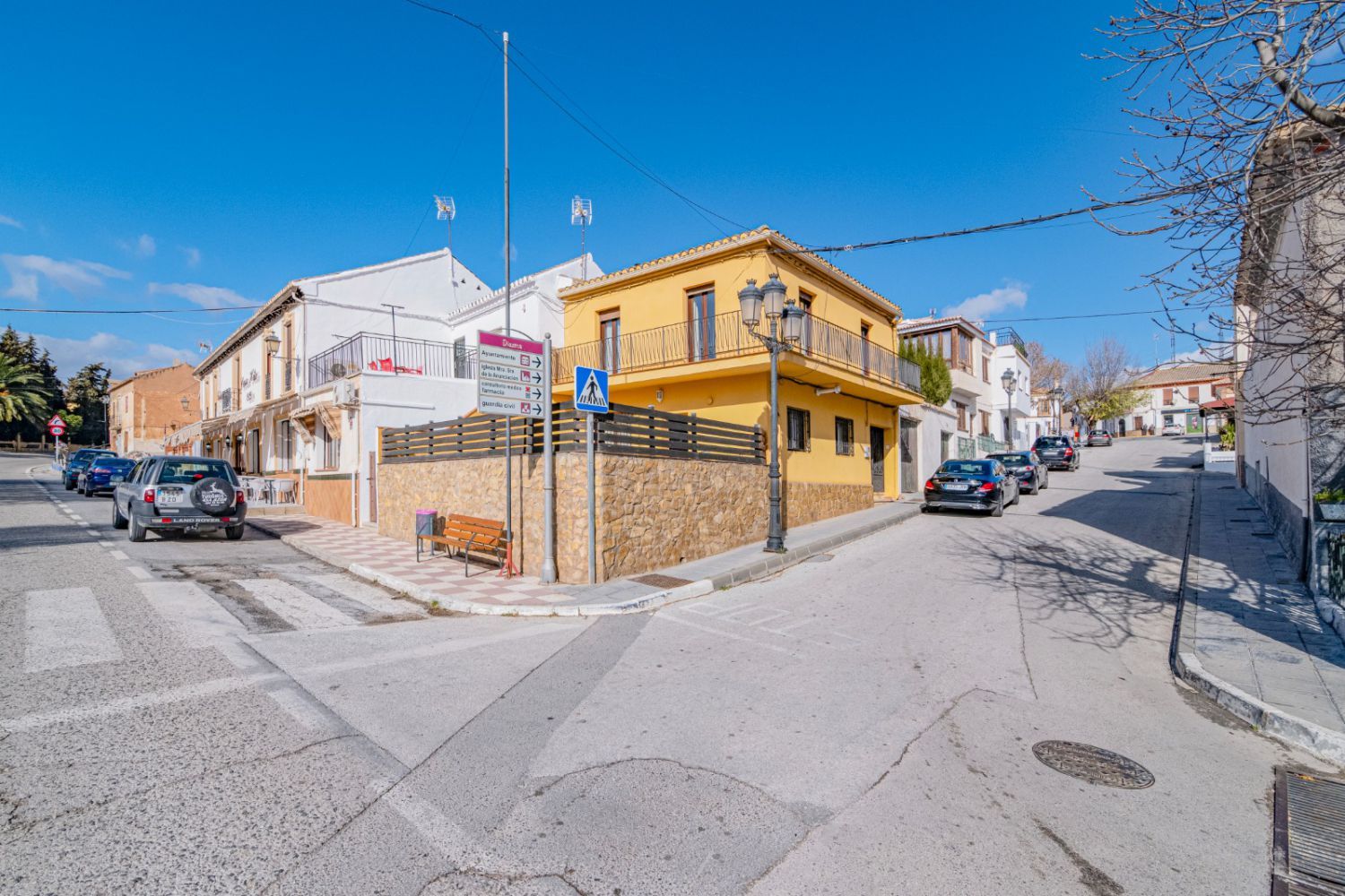 Exterior view of House or chalet for sale in Diezma  with Terrace