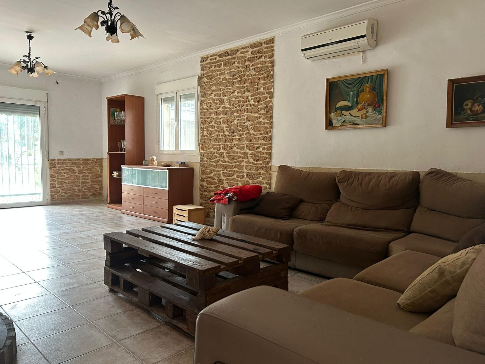 Living room of House or chalet for sale in Elche / Elx  with Air Conditioner, Heating and Private garden