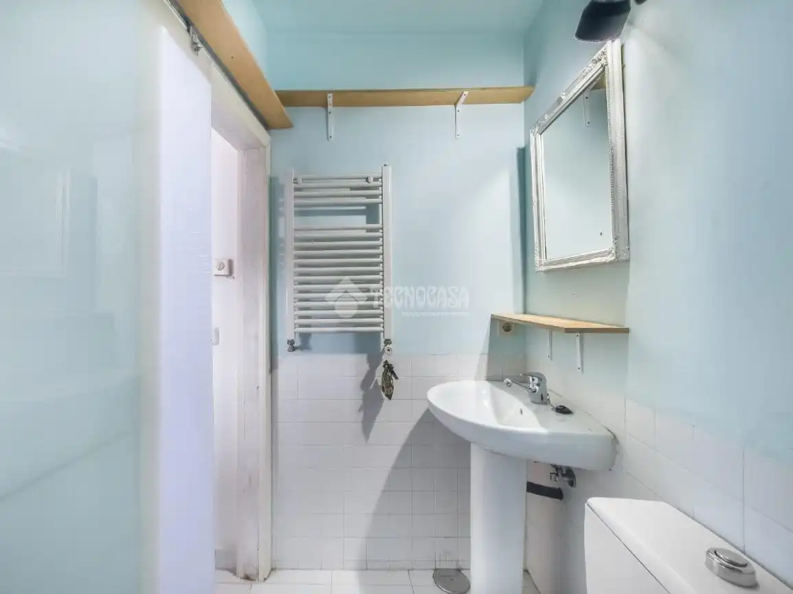 Baño de Piso en venta en Madrid con Aire acondicionado y Calefacción