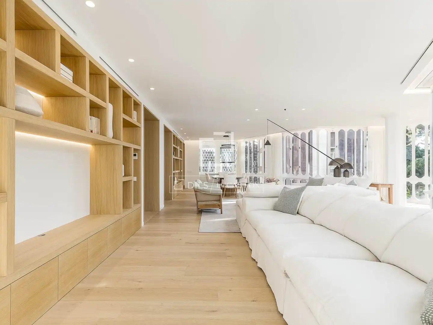 Wohnzimmer von Wohnung zum Verkauf in Barcelona mit Klimaanlage, Heizung und Privatgarten