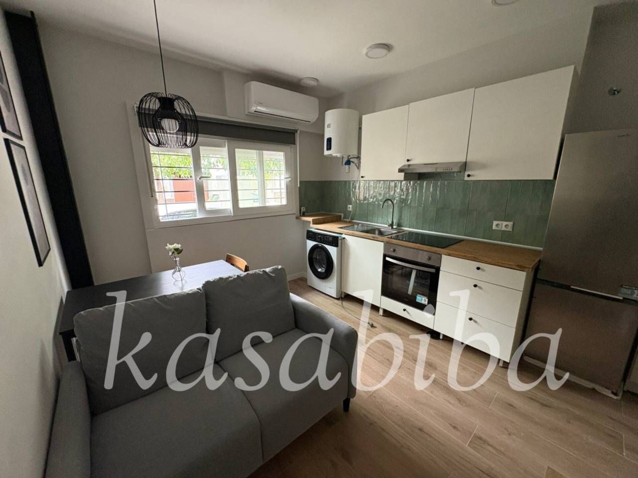 Cocina de Piso de alquiler en  Sevilla Capital con Aire acondicionado y Amueblado