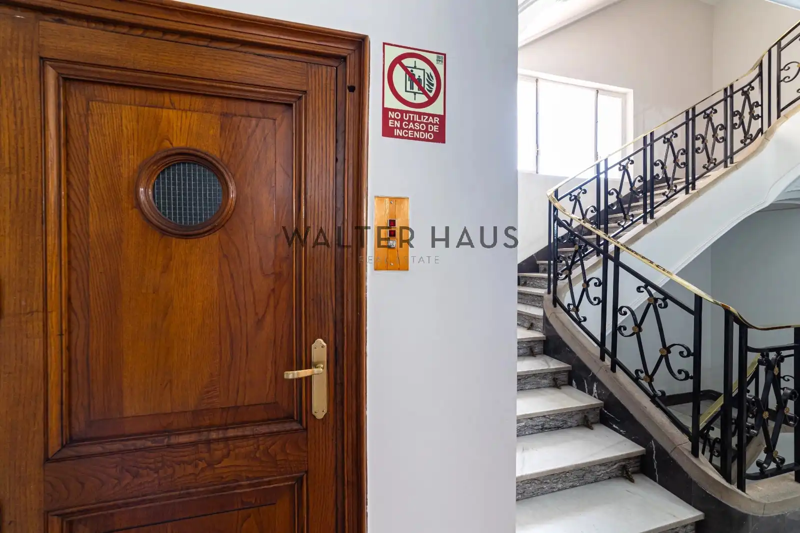 Flat with lift for sale in Calle de Modesto Lafuente, imagen 50