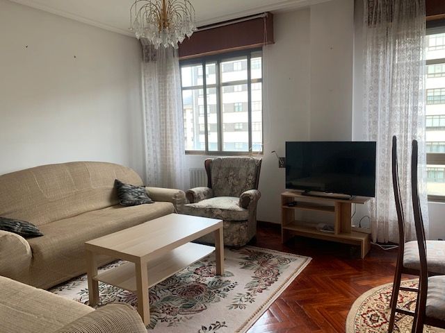Living room of Flat to rent in Ferrol  with Parquet flooring, Furnished and Oven