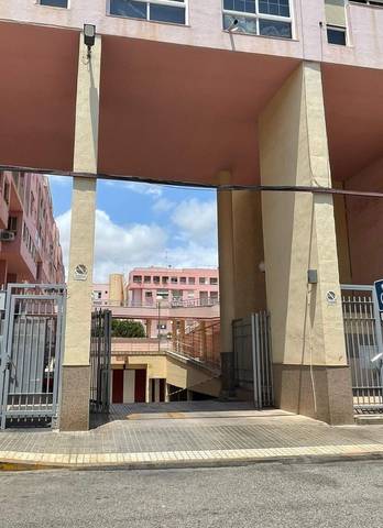 Garaje en Venta en Calle CARLOS ANTON PASTOR en Peña de las Águilas