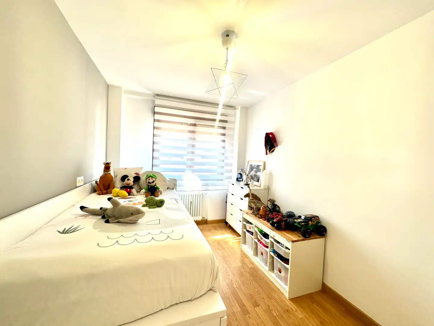 Habitación de Piso en venta en Gijón  con Calefacción, Parquet y Horno