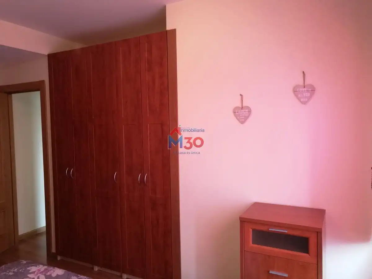 Habitación de Apartamento en venta en Miranda de Ebro con Calefacción y Trastero