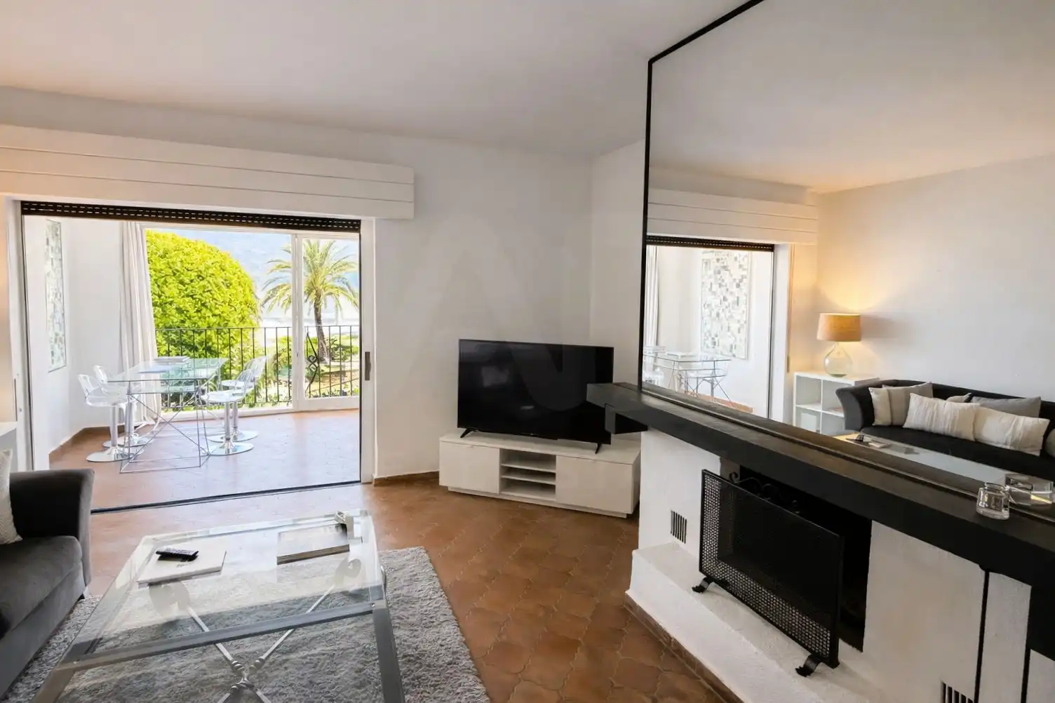 Living room of Flat for sale in Marbella  with Air Conditioner and Terrace