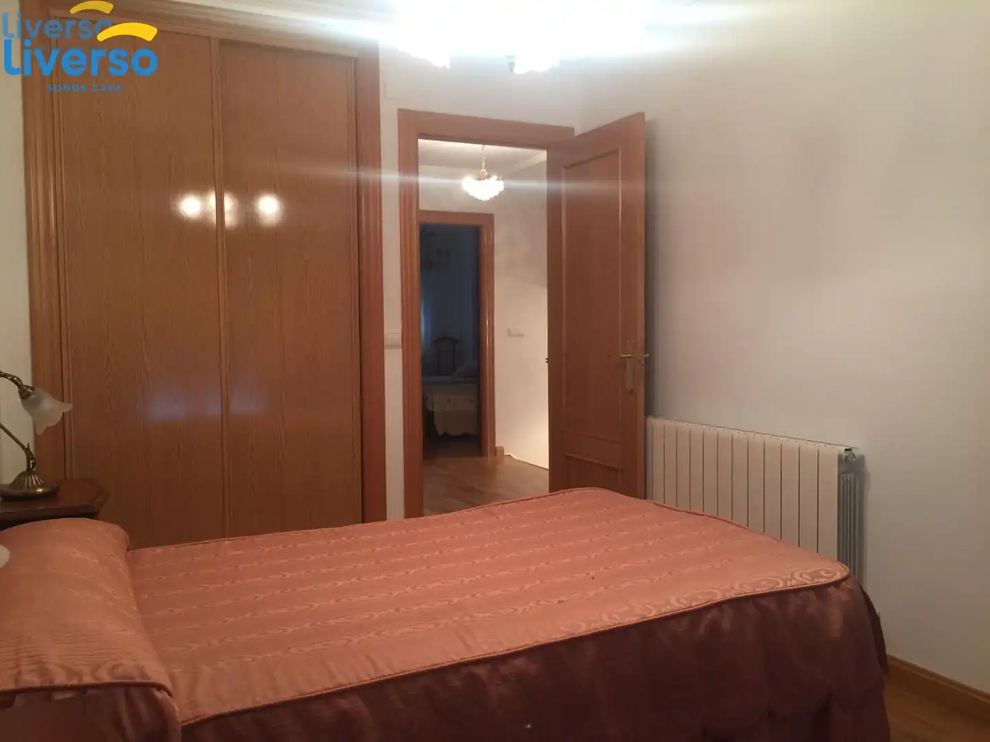 Schlafzimmer von Einfamilien-Reihenhaus zum Verkauf in Pradoluengo mit Heizung, Privatgarten und Parkett