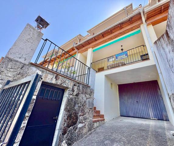 Casa adosada en Venta en De Pablo Picasso en Santa Cruz del Valle