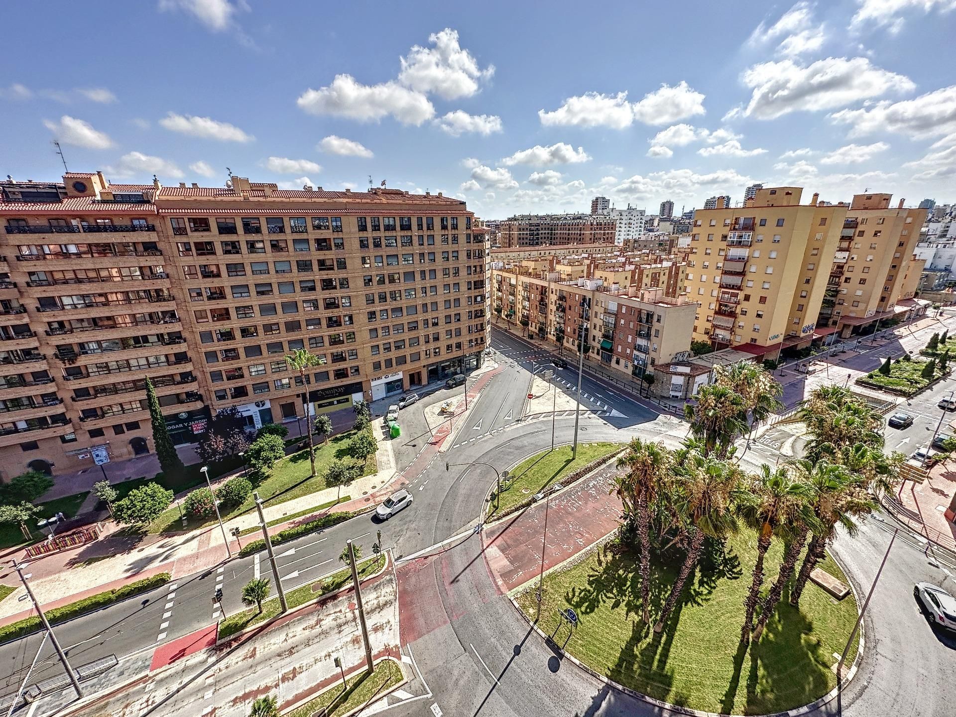 Vista exterior de Àtic en venda en Castellón de la Plana / Castelló de la Plana amb Aire condicionat, Calefacció i Terrassa