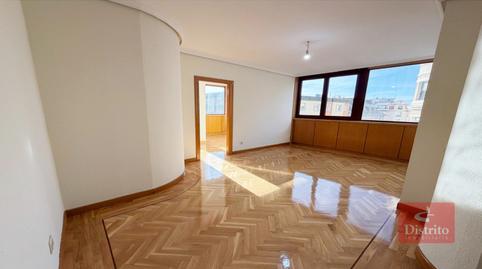 Photo 2 of Flat to rent in Santander - Plaza del Obispo Jose Eguino y Trecu, Centro - Ayuntamiento, Santander