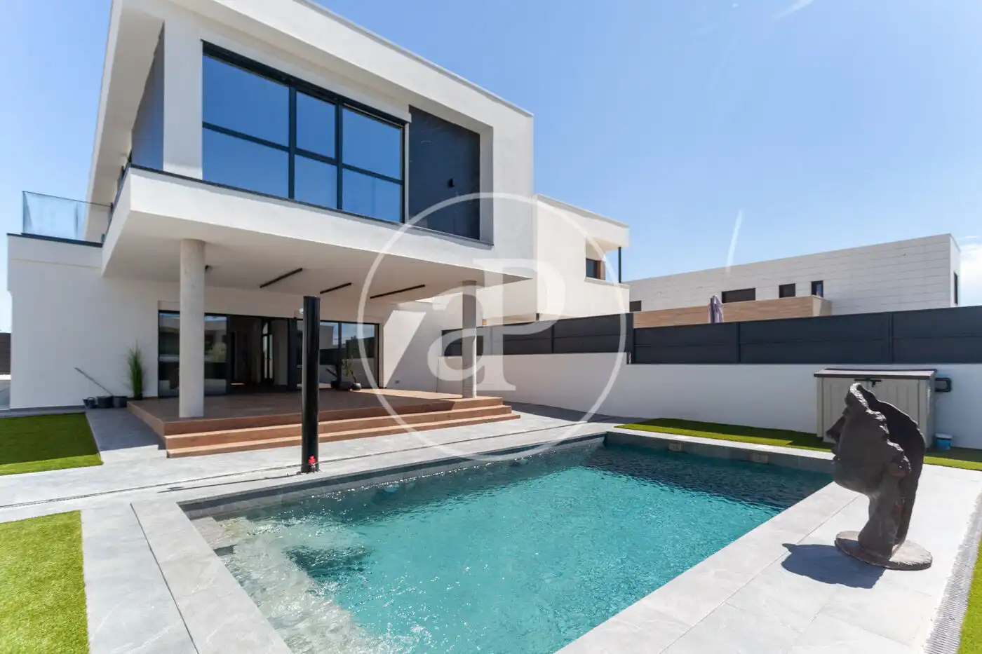 Casa aparellada amb piscina en venda a C. Tallín, imagen 15
