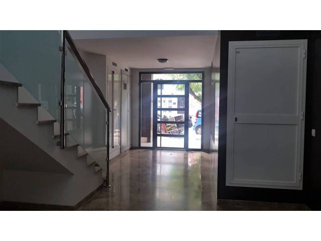 Local comercial en Alquiler en mediterraneo en Playa del Rincón